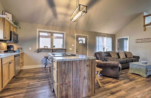 Summerville House | Creek-View Getaway w/Deck, Yard, & Fire Pit!