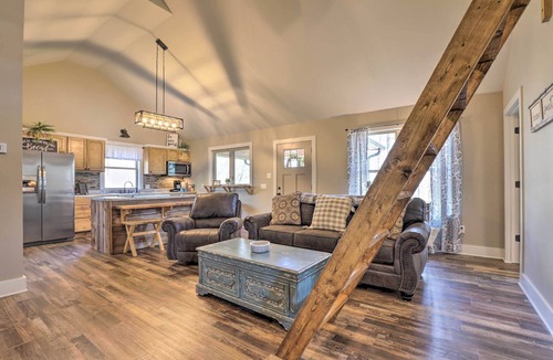 Summerville House | Creek-View Getaway w/Deck, Yard, & Fire Pit!