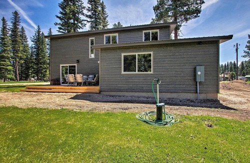 Lincoln House | Creekfront Lincoln Home, Steps from Downtown!