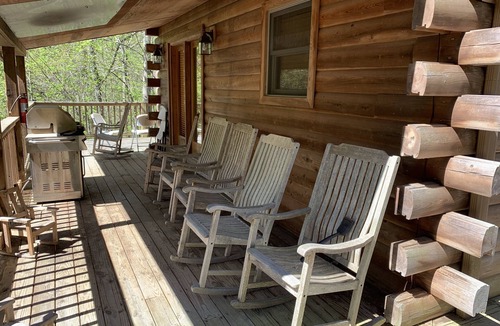 Bryant House | Creekhouse secluded cabin on Creek in the mountains of northern Alabama