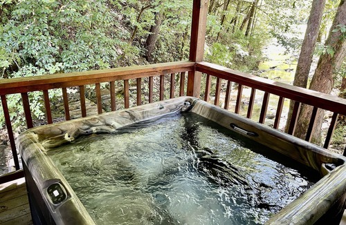 Townsend Cabin | Creekside (2-Bedroom Cabin) - Pets Allowed by RedAwning