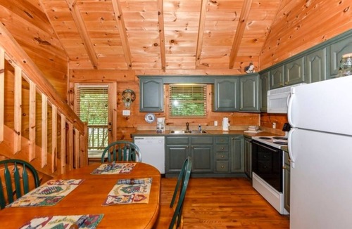 Townsend Cabin | Creekside 2 Bedroom Cabin by RedAwning