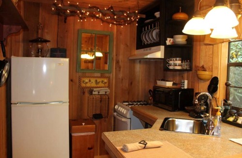 Fancy Gap Cabin | Creekside at Do Drop Inn Cabin Rentals