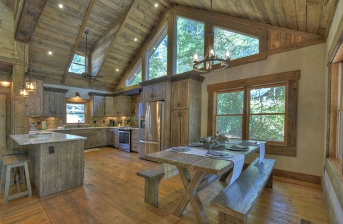 Cashes Valley House | Creekside Bend - Fightingtown Creek