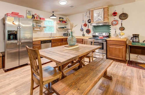 Riverside Cabin | Creekside Cabin 38- Escape the City this Summer