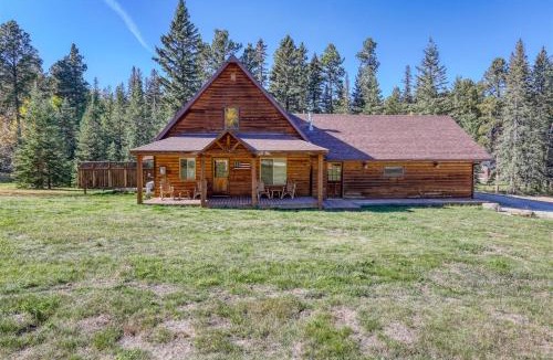 Lead House | Creekside Cabin - Garage