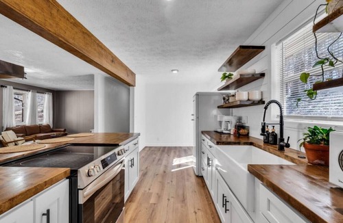 Coopertown Other | Creekside Cabin: Nestled in Woods, 30M Nashville