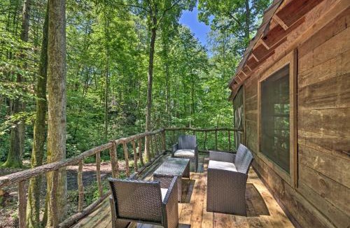 Barnardsville House | Creekside' Cabin w/Deck in Pisgah Forest!