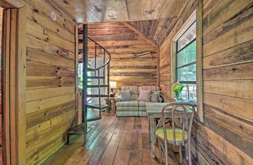 Barnardsville House | Creekside' Cabin w/Deck in Pisgah Forest!