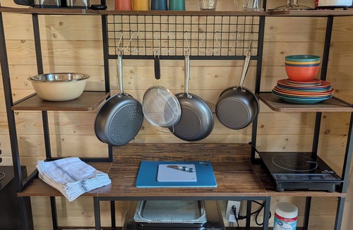 Cuba Cabin | Creekside Cabins - Comet