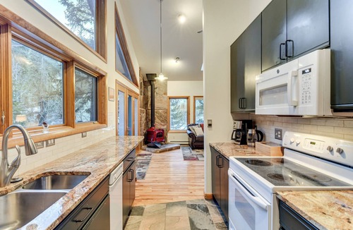 Downieville-Lawson-Dumont Cabin | Creekside Colorado Getaway: Hike, Explore + Unwind