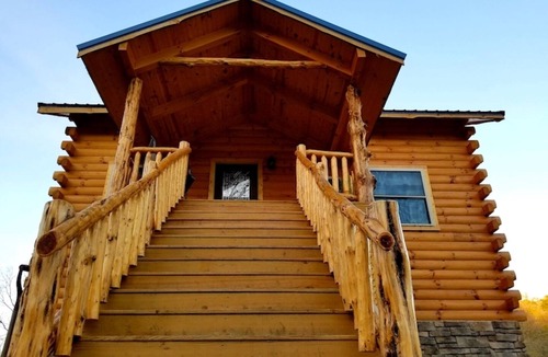 Waterville Cabin | Creekside cottage