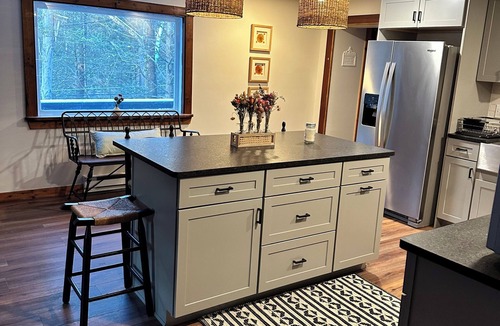 Bodines Cottage | CREEKSIDE COTTAGE