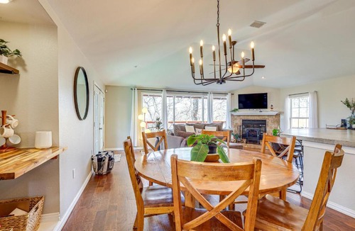 Belton House | Creekside Cottage w/Deck & Hot Tub in Belton