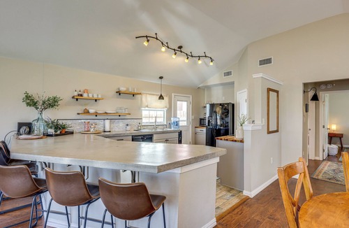 Belton Cottage | Creekside Cottage w/Deck & Hot Tub in Belton