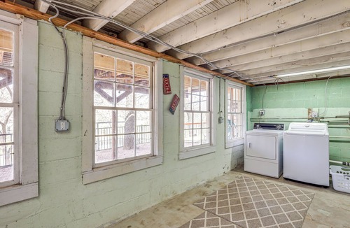 Belton Cottage | Creekside Cottage w/Deck & Hot Tub in Belton