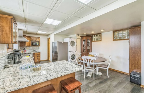 Wheeler Apartment | Creekside Cozy 3BD Near Dunes or Corporate Stay