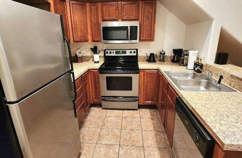 Driggs House | Creekside Forest View