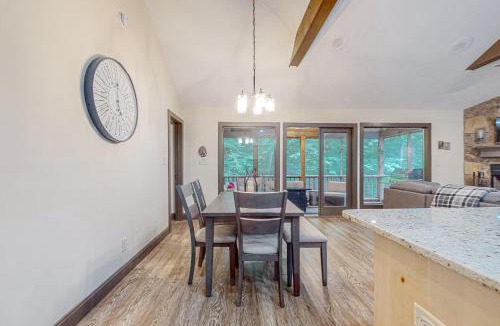 Young Harris House | Creekside Getaway