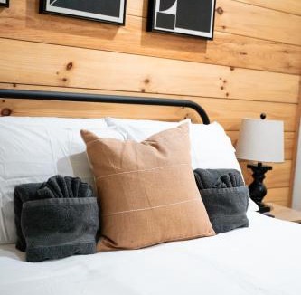 Ellijay House | Creekside Getaway - Wineries, Orchards, & Hiking