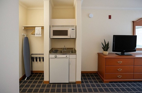 Willits Hotel | Creekside Inn & Suites