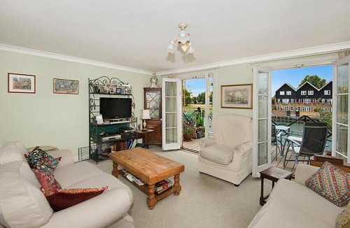 Faversham Bed & Breakfast | Creekside Landings