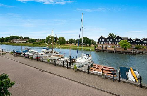 Faversham Bed & Breakfast | Creekside Landings