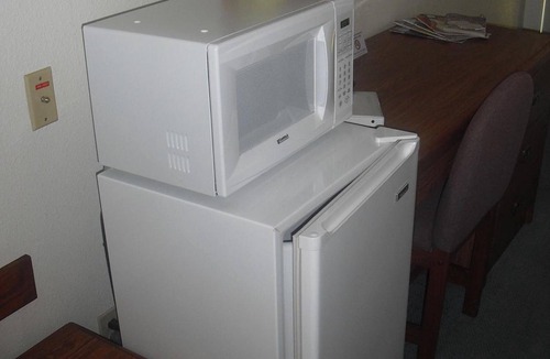 Kelseyville Hotel | Creekside Lodge