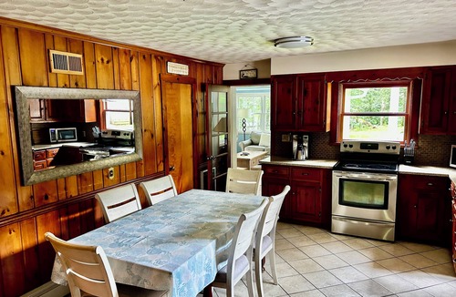 Bodines House | Creekside Manor on the ‘Sock