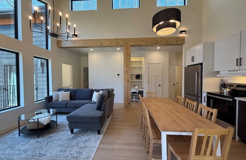 Sewanee House | Creekside Nook in Sewanee