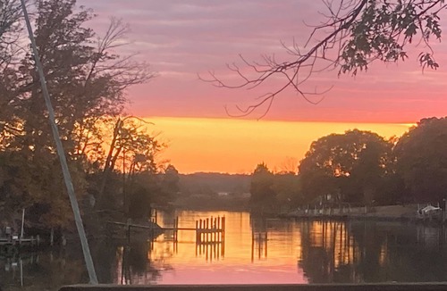 Lusby House | Creekside Oasis