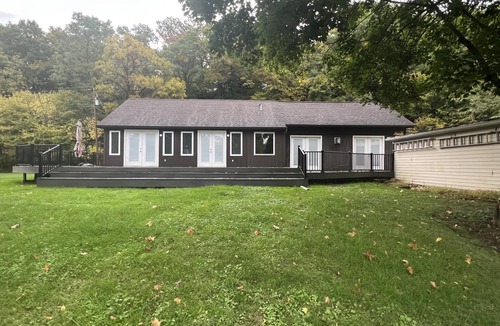 Mechanicsburg Cottage | Creekside Oasis