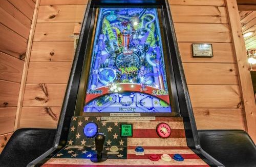 Sevierville House | Creekside on the Bluff cabin