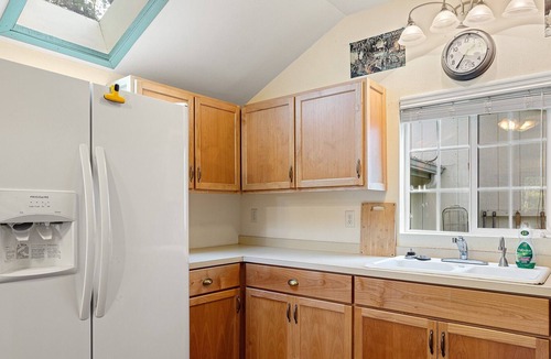 Cottage Grove Cottage | CREEKSIDE RETREAT