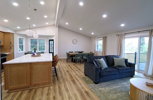 Stevensville House | Creekside Retreat - Minutes to Red Arrow and Harbor Country