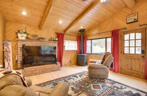 Ten Sleep House | Creekside Ten Sleep Vacation Rental + Deck & Grill
