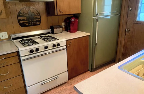 Big Bar House | Creekside Time Capsule