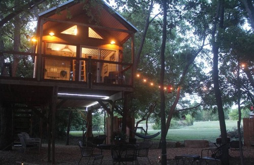 Rosston House | Creekside Treehouse