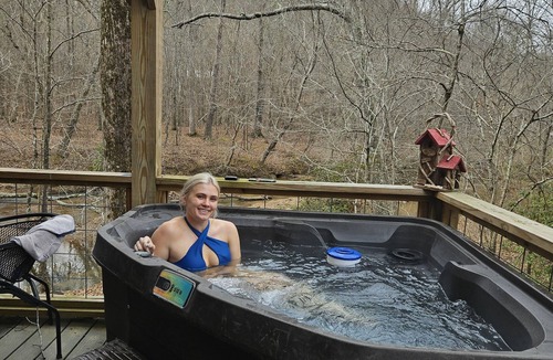 Piedmont House | Creekside treehouse. with hot tub.