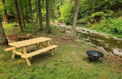 Newfield Cabin | CreekWalk Cabin