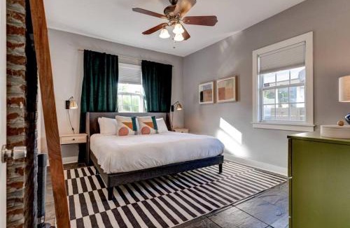 West Riverside House | Creole-style home w fenced yard & chefs kitchen