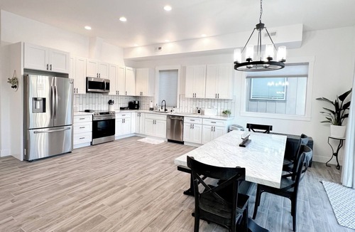 Quincy House | Crescent Bar 4bed 3bath House in a private community w POOL