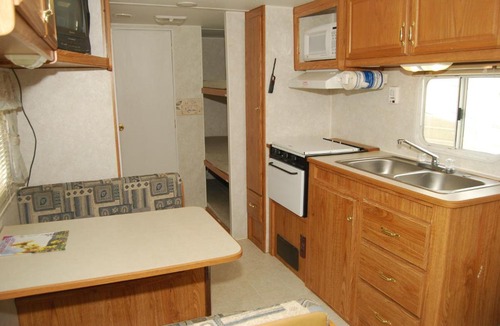 Quincy Resort | Crescent Bar Camping Resort Studio Cabin 1