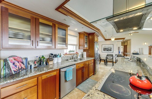 Crescent City House | Crescent City Getaway w/Panoramic Ocean Views!