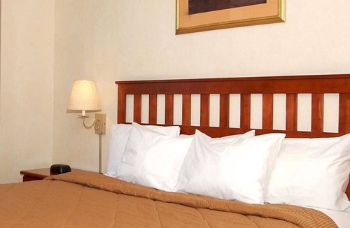 Hunters Point Hotel | Crescent Hotel