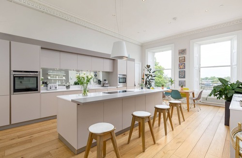 Bonnington House | Crescent House