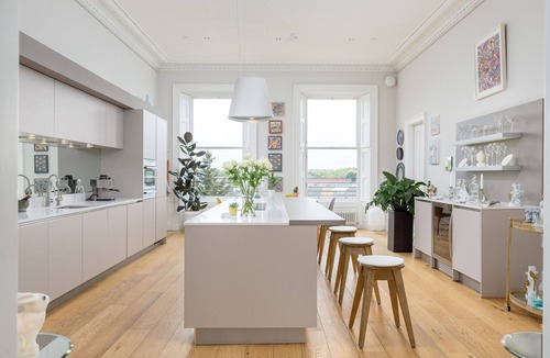 Bonnington House | Crescent House