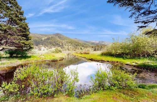Rockaway Beach House | Crescent Lake Lookout