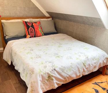 Chadwell Apartment | Crescent Loft Apartment - 1 bed