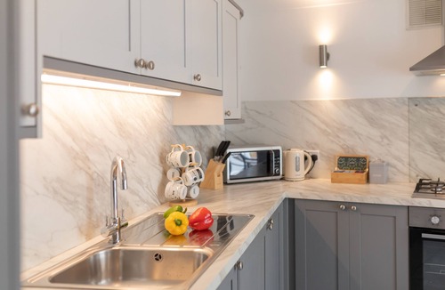 Upper Town Apartment | Crescent Mews